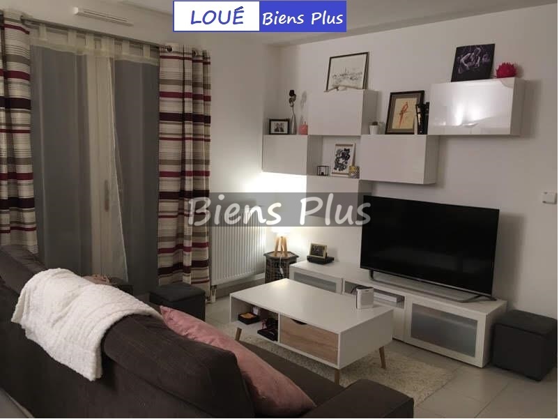 Appartement 2 pièces de 43.63 m² avec parking et jardin.