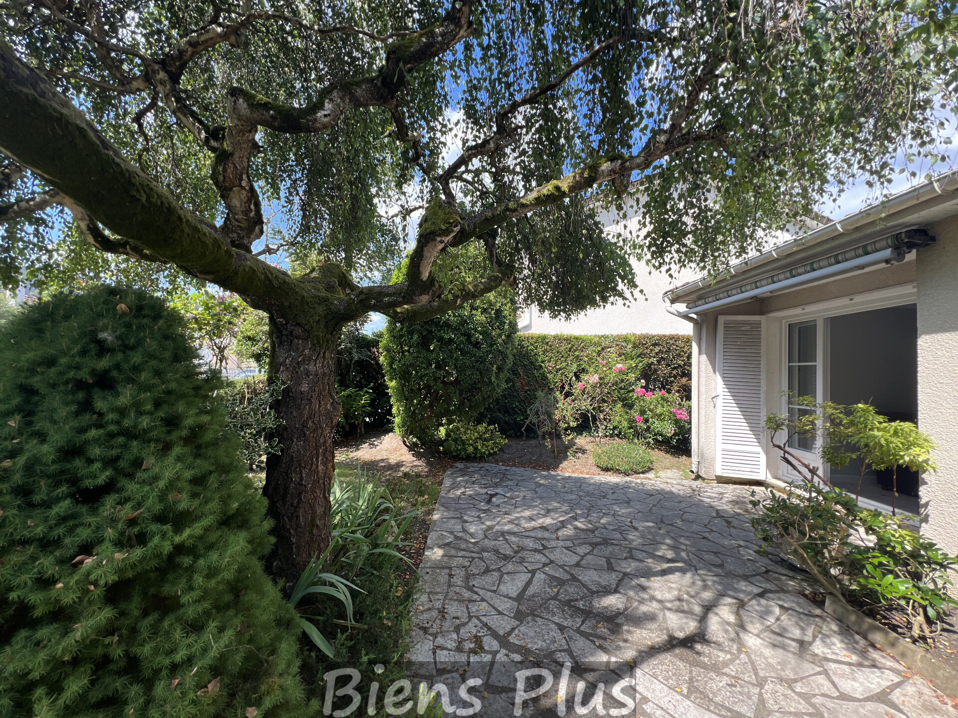 Maison de 130 m² avec véranda, terrasse et garage double