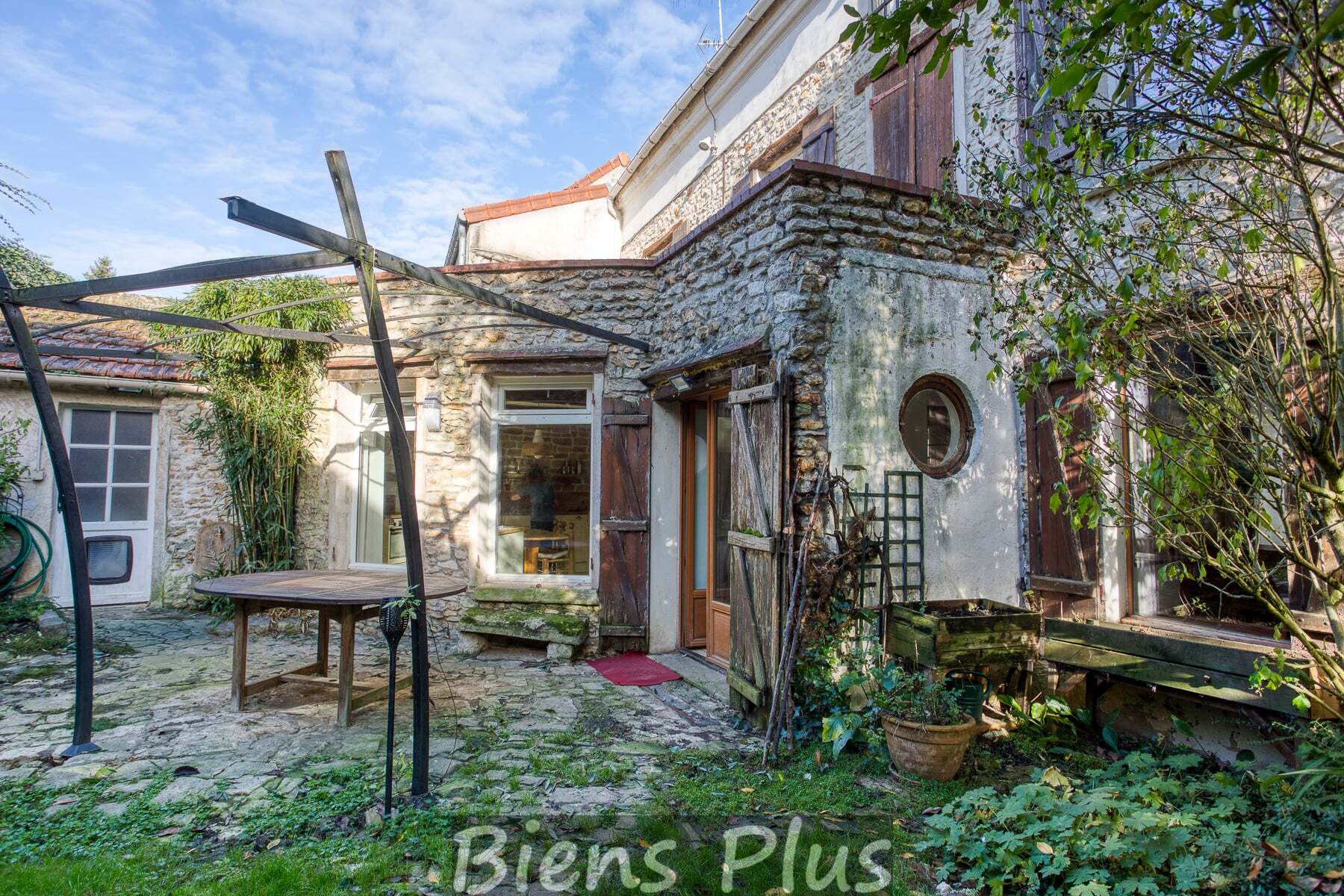 Maison 7 pièces 180 m² avec jardin et annexe à Marcq