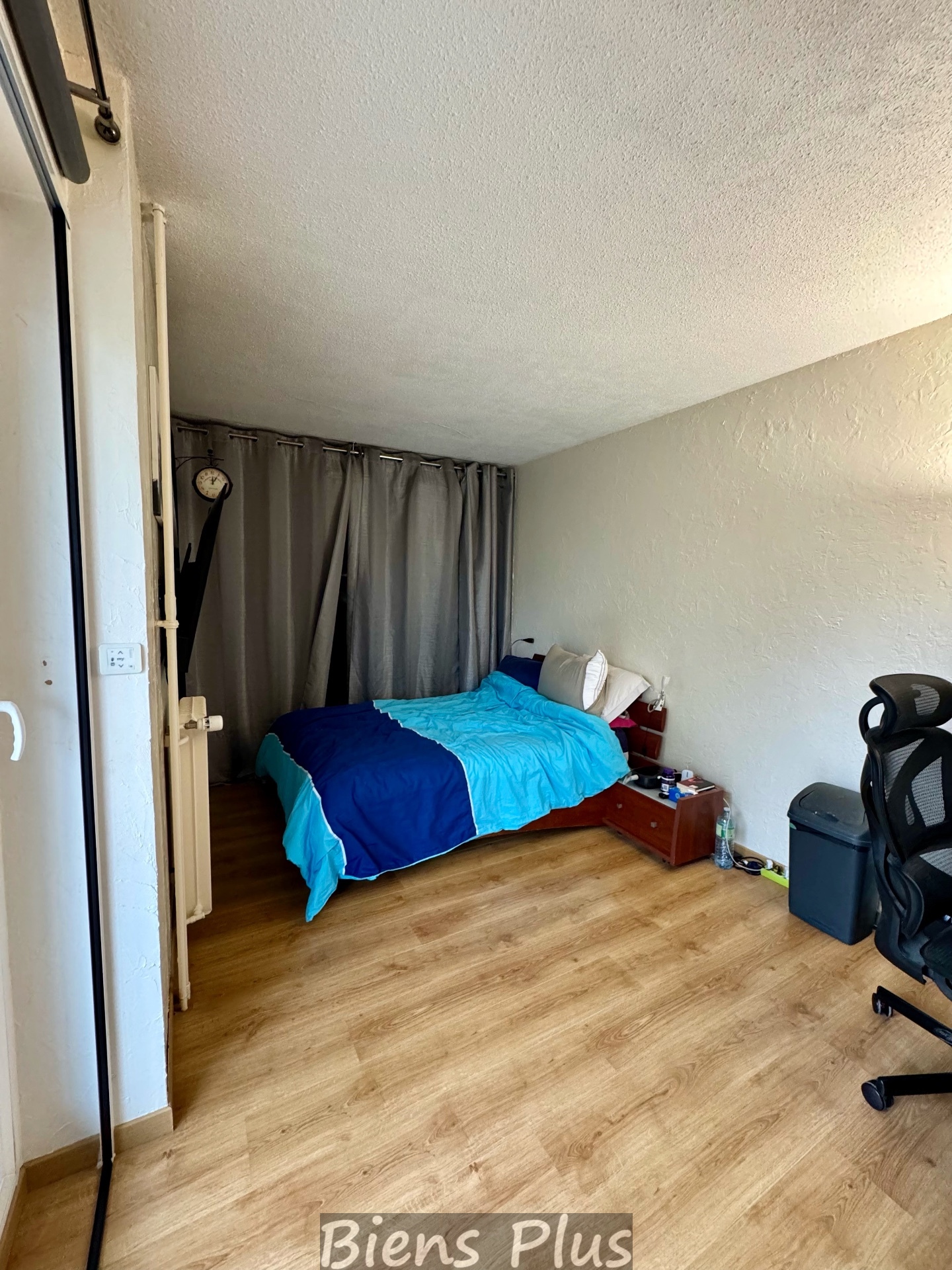 Appartement 96 m2 / 5 pièces / parking sous-sol / Cave