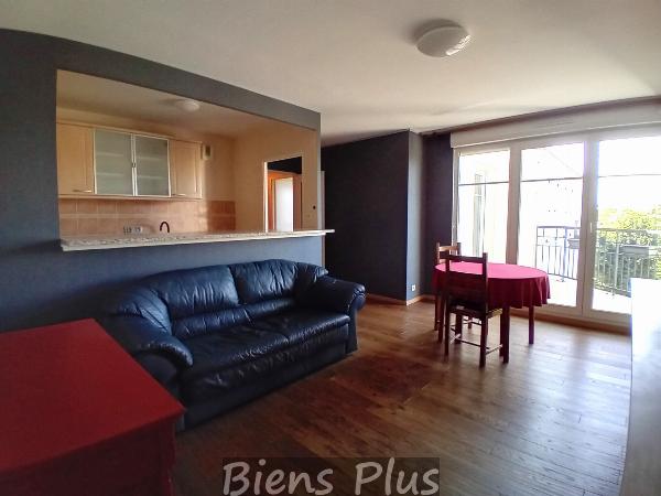 2 Pièces Coignieres + box + parking + balcon